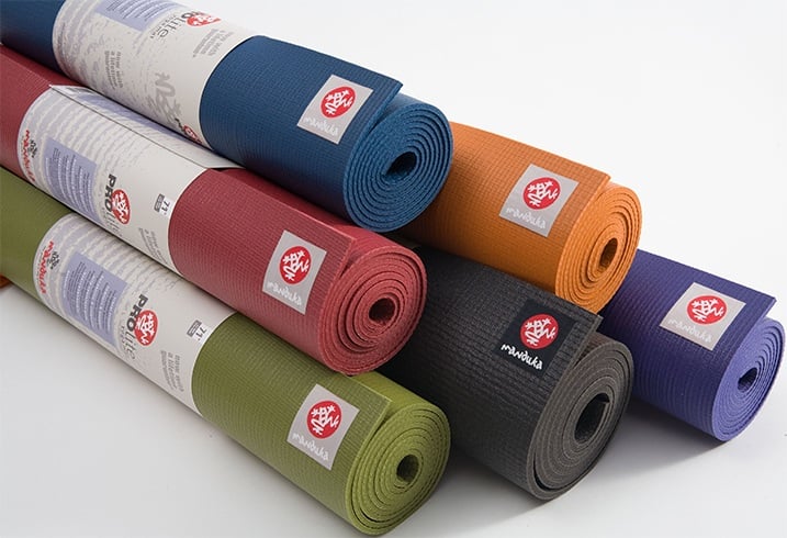 Don’t Miss These Must Have Yoga Essentials In Your Bag