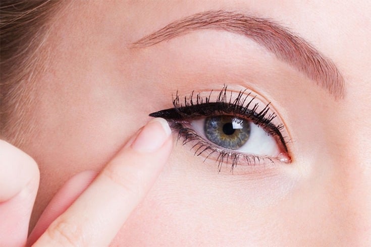 Wie man den Welpen-Eyeliner-Trend rockt  