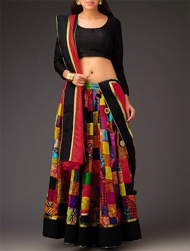 Ways To Style a Saree Blouses