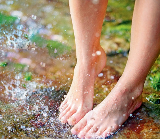Ways To Take Care Of Feet In Monsoon
