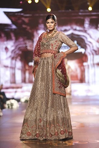 Aisha Imran Dresses