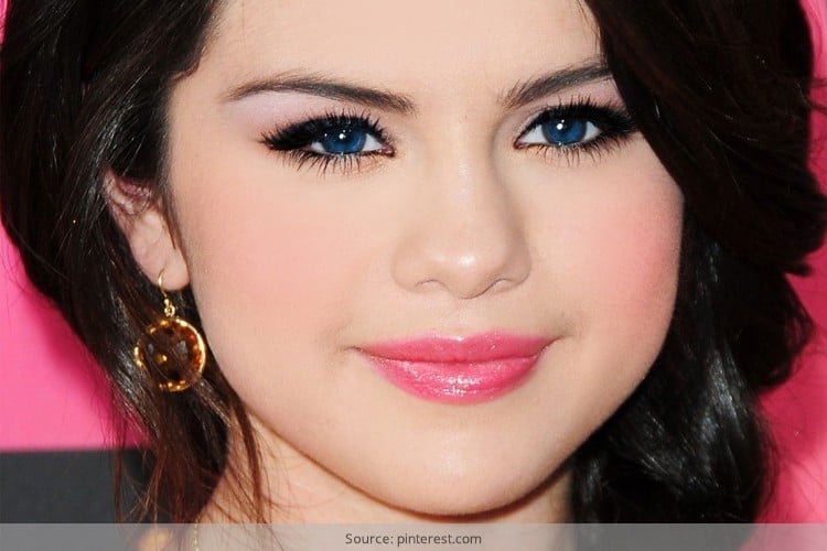 Selena Gomez Makeup Tutorial