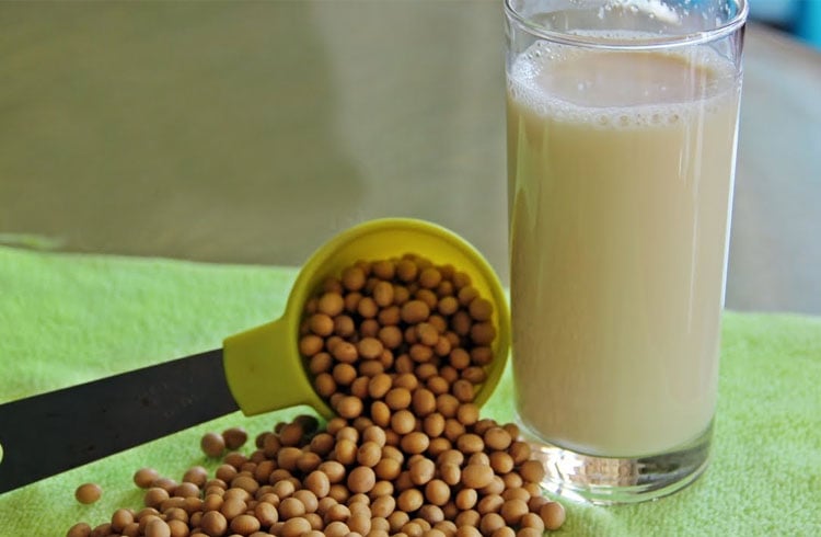 Soya Milk For Clear Skin