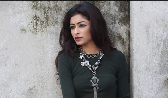 Shoprhea fashion neckless