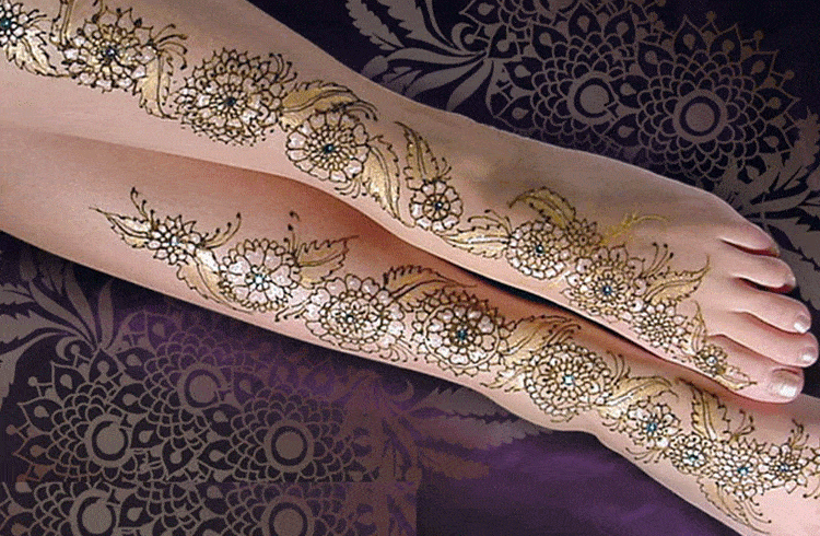 15+ Mehandi Designs für die Beine: Die perfekte Liste für eine Braut zu sein!  