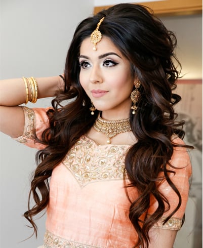 9 Stylish Pakistani Hairstyles for Casual and Wedding