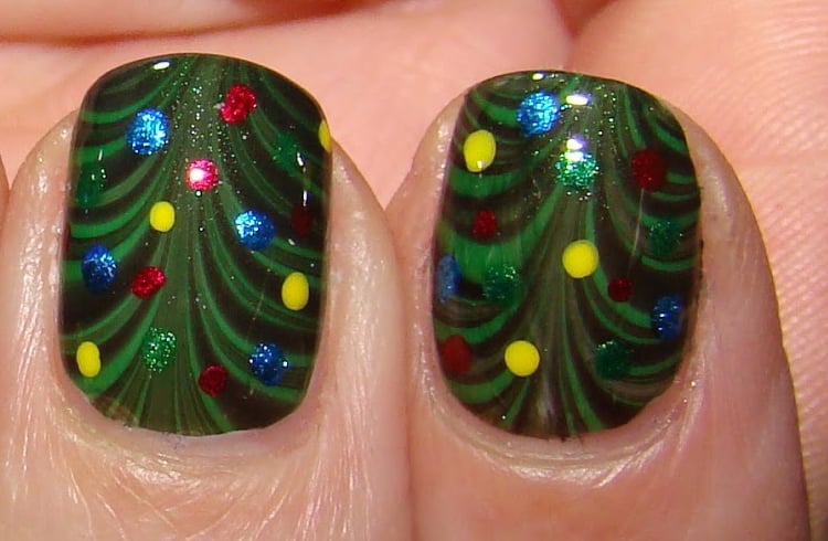 Christmas Water Marble Nail Art