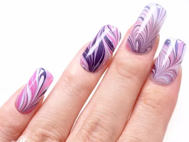 20 Marmor Nail Art Ideen mit Schritt für Schritt Tutorials  