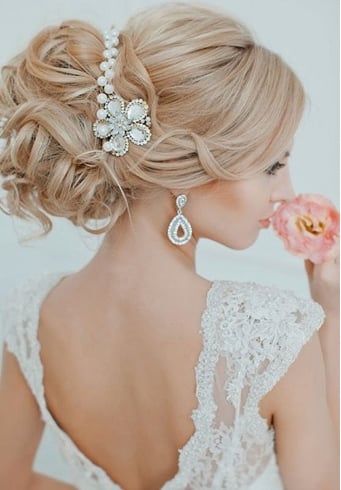 Beautiful Hairstyles For Quinceanera For Stylish Girls To Wear