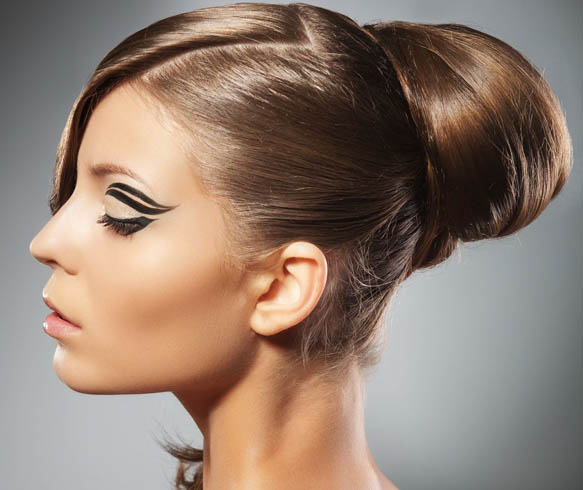 Super Pretty And Feminine Christmas Hairstyles That Are Totally In Vogue!