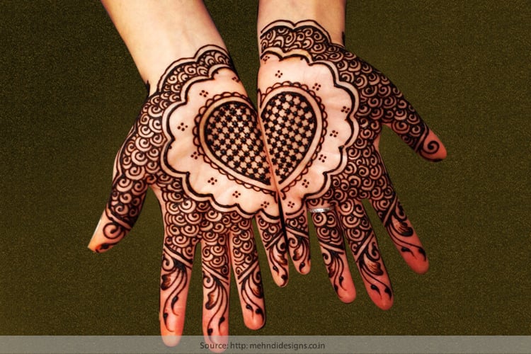 10 Heart Shaped Mehndi Designs For Your Loved Ones