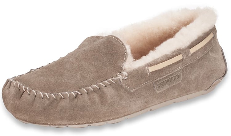 Moccasin slippers