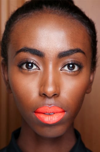 Orange lipstick makeup looks