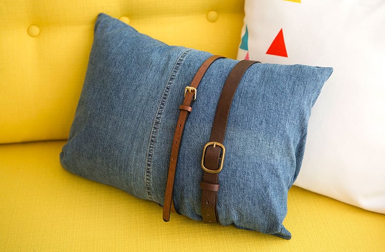 How to reuse old clothes for pillows