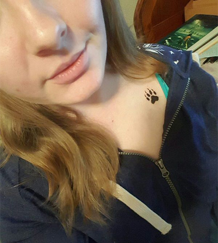 Tattoos For Girls On Neck