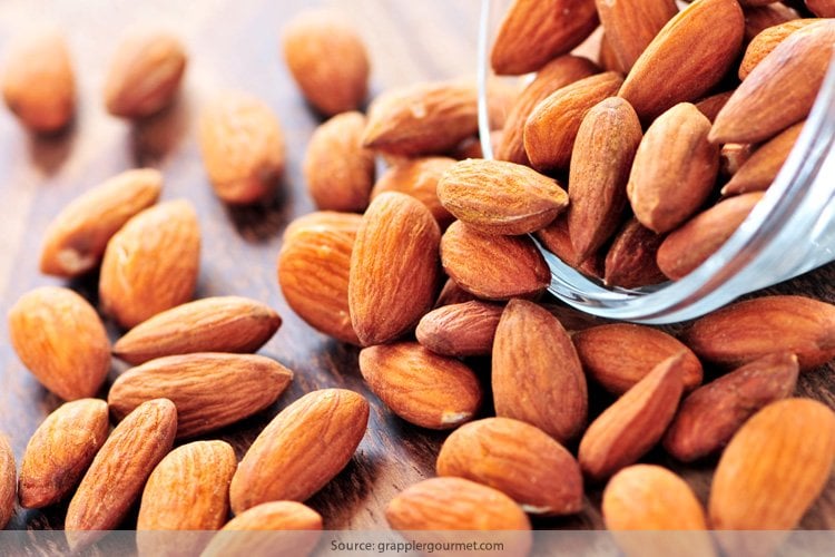 Benefits of eating almonds