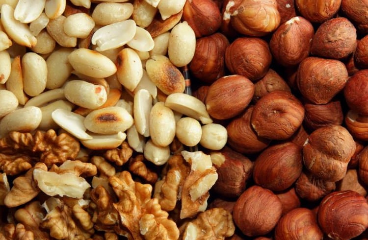 Dont Eat Allergy-Causing Nuts duringy pregnancy