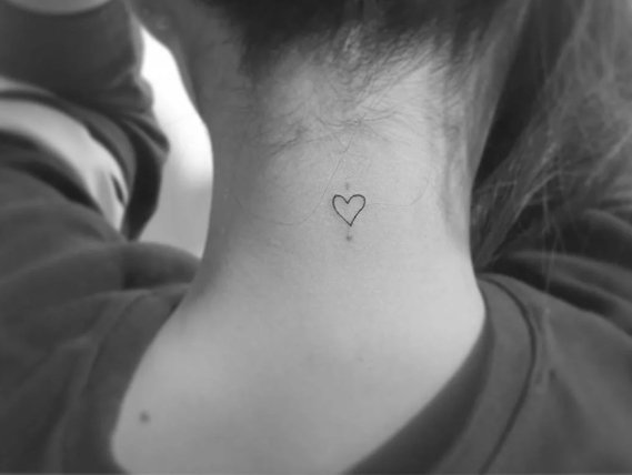 Heart design tattoo for Lady