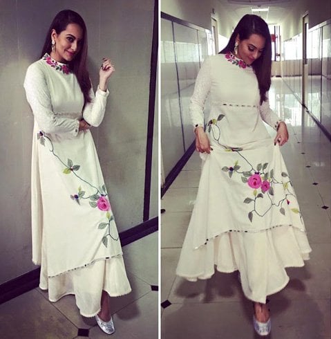 Sonakshi Sinha flaunting her JuttiChoo