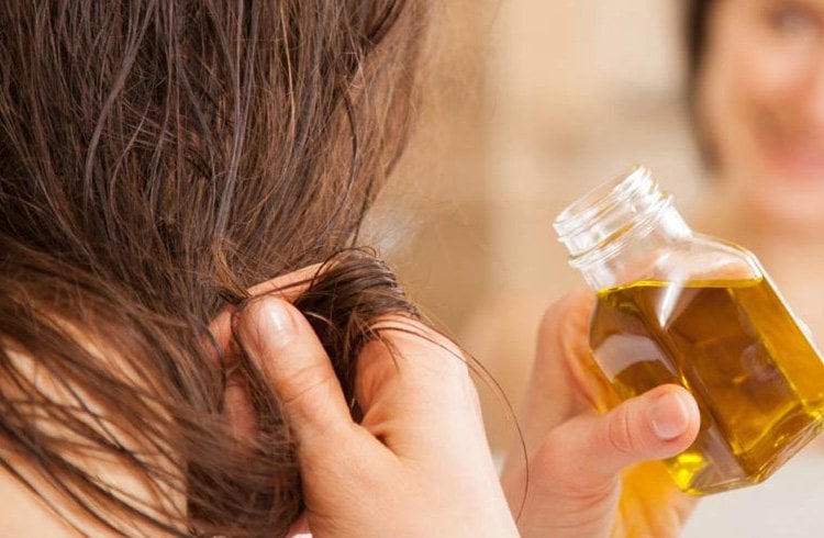 What is jojoba oil good for in hair for women