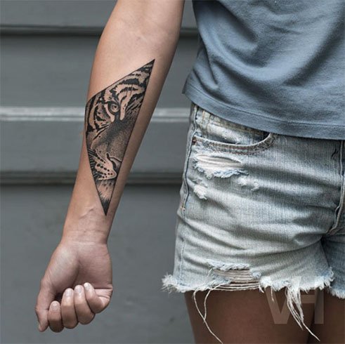 Female Arm Tattoos Designs