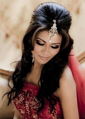 60+ Traditionelle indische Brautfrisuren für Ihre Hochzeit  