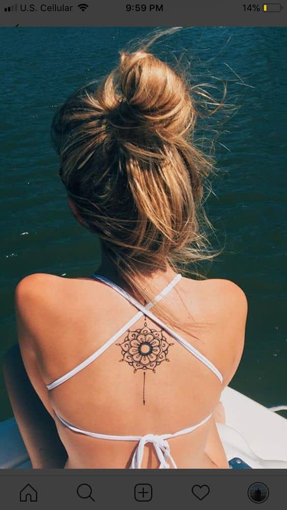 12 Elegant Spine Tattoo Ideas That Are Totally Mesmerizing (And Painful  Looking!) - Indie88
