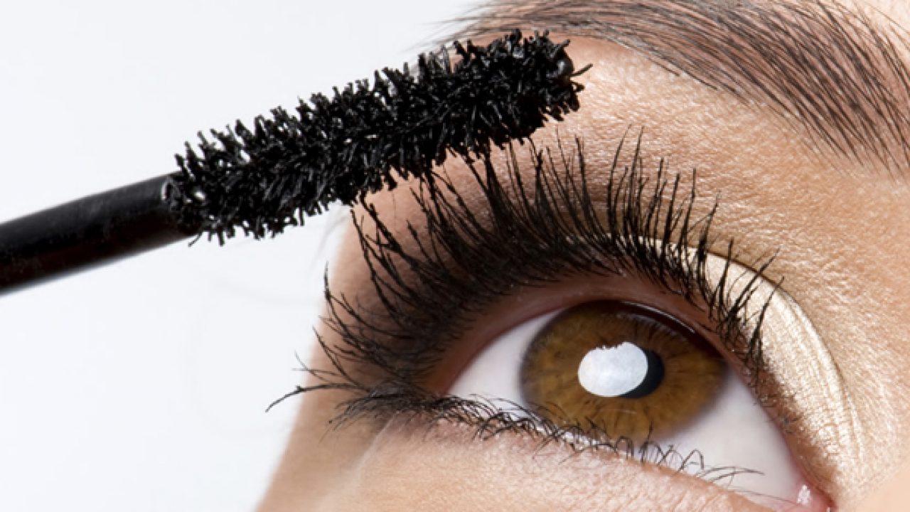 7 Best Waterproof Mascara For Sensitive Eyes