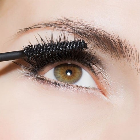 How To Choose The Right Mascara