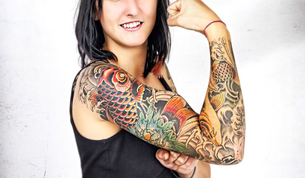 Frauen tattoo arm