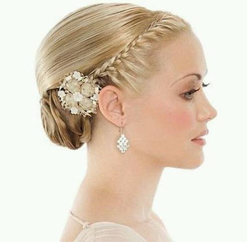 Hairdo for Bridesmaid