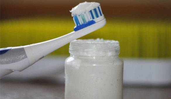 Homemade Toothpaste For White Tooth