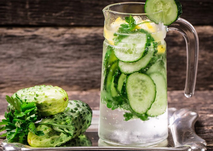 How to Make Cucumber Water