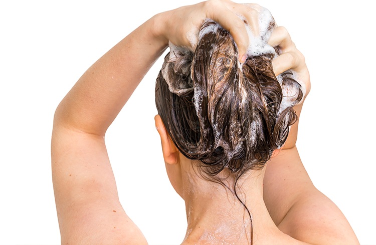 13 natürliche Ei-Haar-Masken für wundervolles Haar  