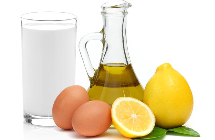 Egg Milk Lemon and Olive Oil Mask