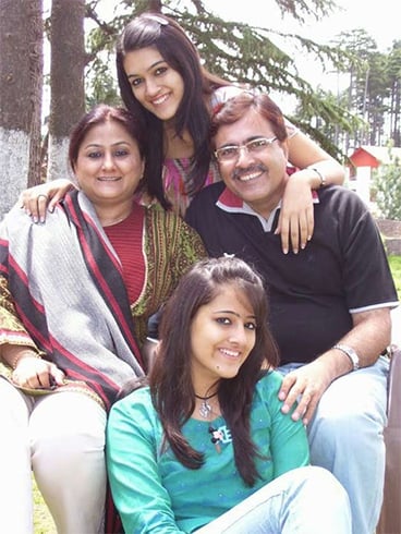 Kriti Sanon Family