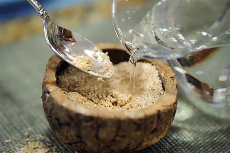 Oatmeal and Cinnamon Scrub for Skin