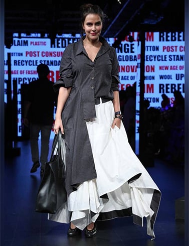 Neha Dhupia LFW 2017