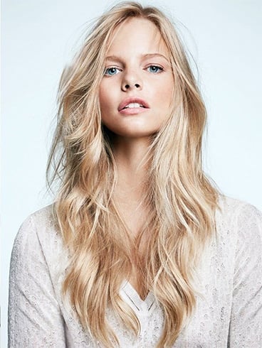 Wavy Layered Open Hairstyle