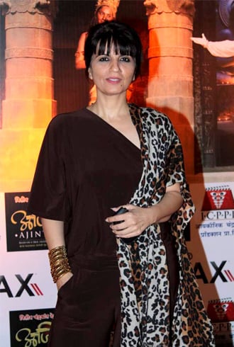 Designer Kurtis Von Neeta Lulla  