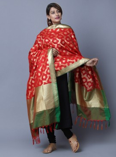 Dupatta With Banarasi Saree