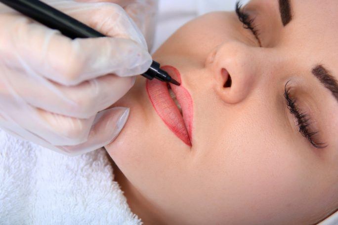 Semi permanent makeup