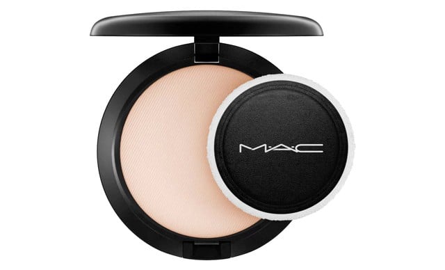 M A C Blot Powder