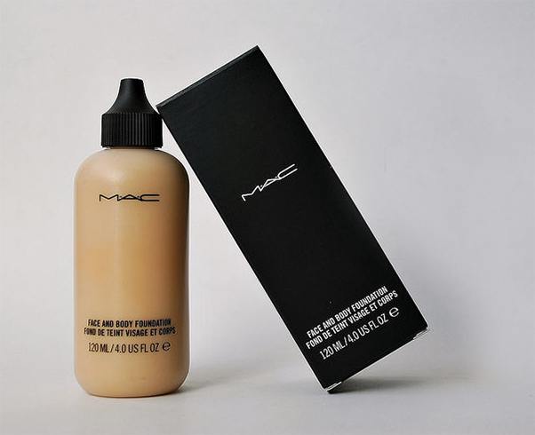 MAC Face and Body Foundation