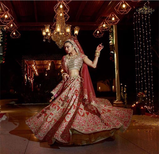 Aashka Goradia Wedding Dress