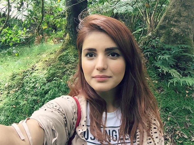 Momina Mustehsan without Makeup