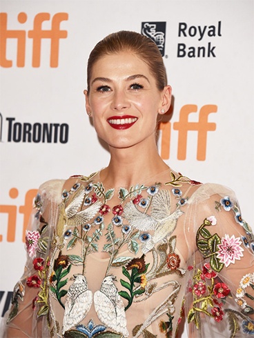 Rosamund Pike Age