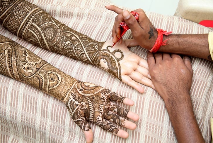 Stunning bridal mehndi designs