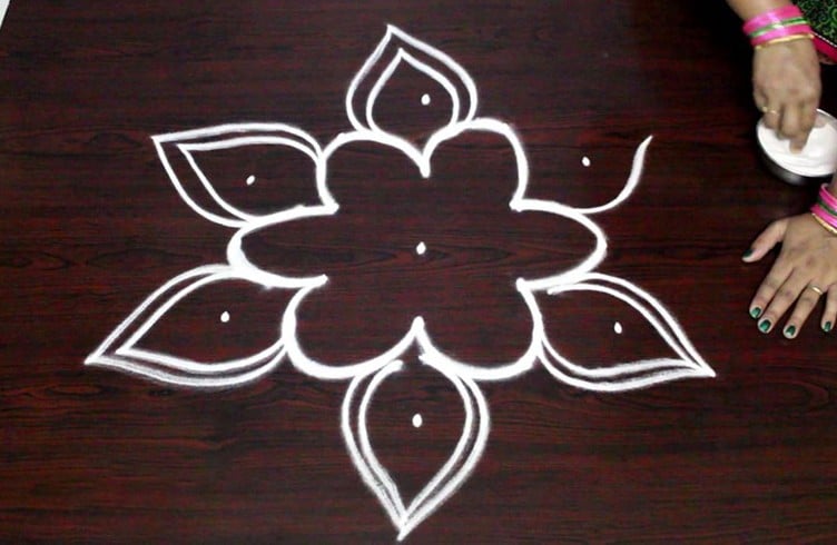 Kolam With Dots