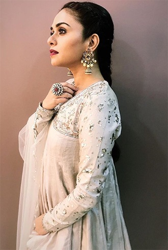 Amruta Khanvilkar In Priyanka Singh